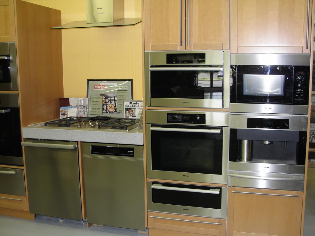 Pictures for Johnson Brothers TV & Appliance in Bend, OR 97701